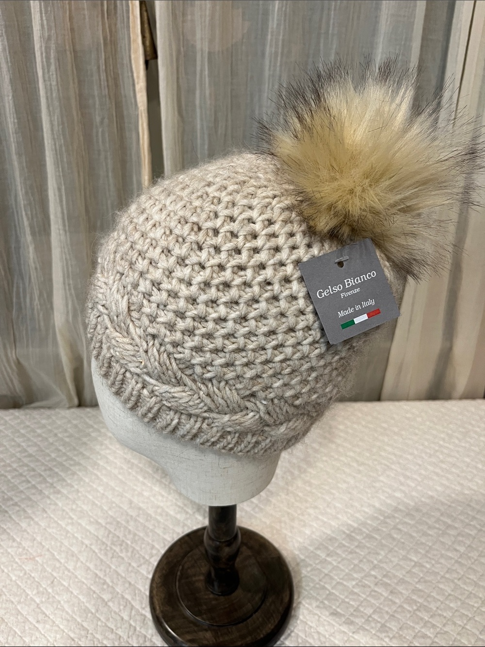 Gelso  Bianco knit hat new with tags. Cream color with Pom pom